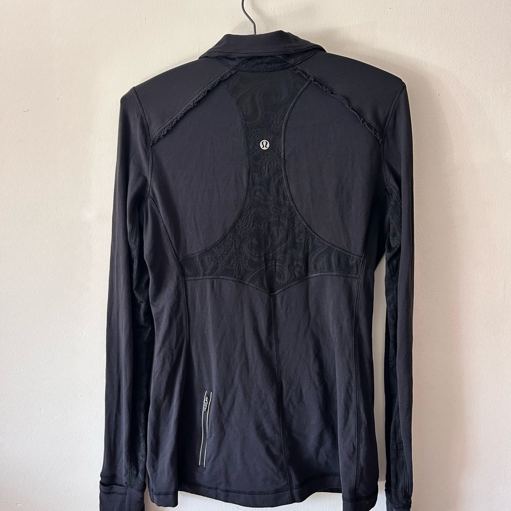 Lululemon lacy 1/2 zip long sleeve